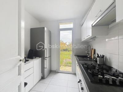 Maison - 84 m² - 5 pièces