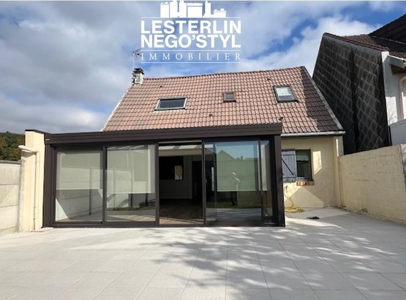 Maison - 96 m² - 4 pièces