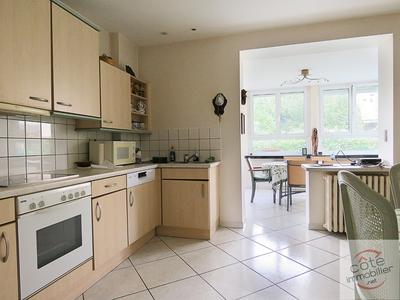 Maison - 336 m² - 15 pièces