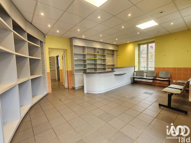 Local commercial - 143 m²