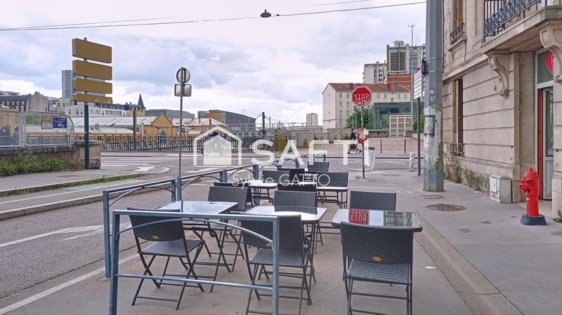 Local commercial - 60 m² - 2 pièces