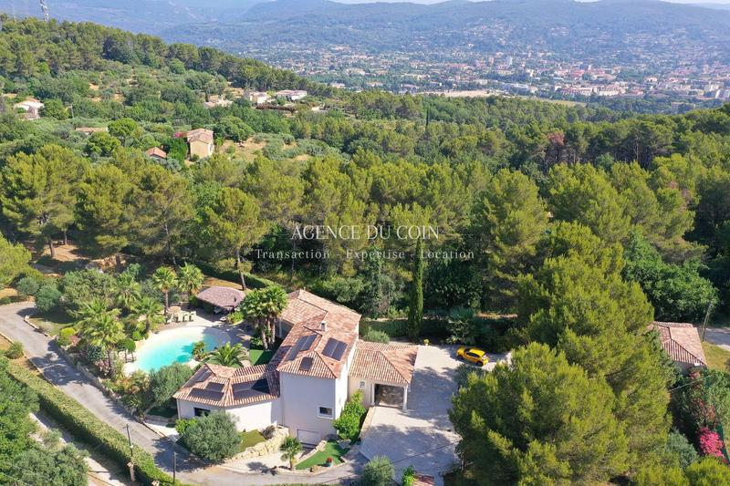 Villa - 300 m² - 7 pièces