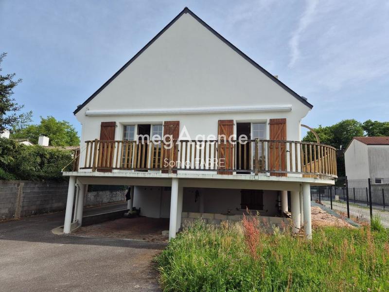 Maison - 137 m² - 6 pièces