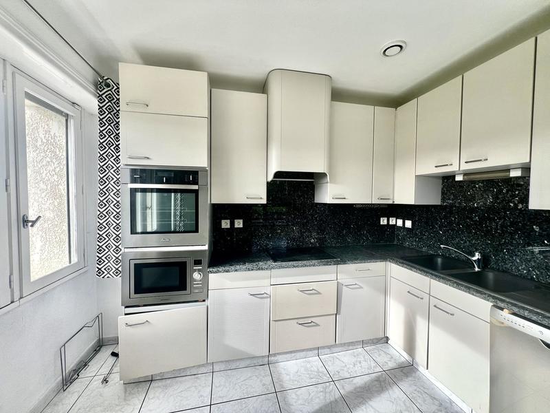 Villa - 280 m² - 9 pièces