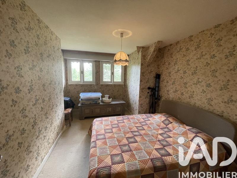 Maison - 152 m² - 8 pièces