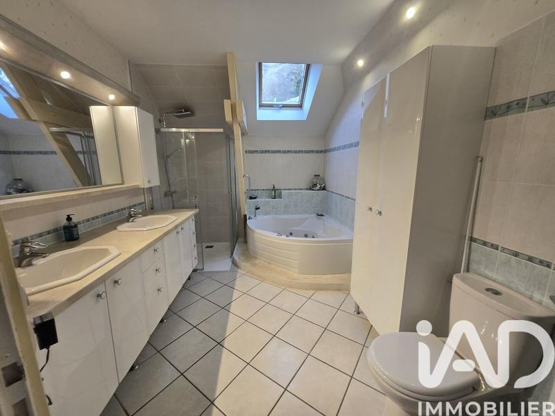 Maison - 140 m² - 4 pièces