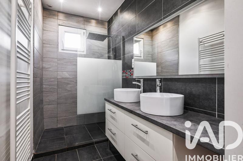 Maison - 120 m² - 4 pièces