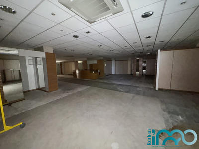 Local commercial - 600 m²