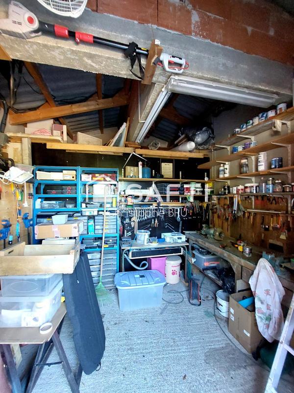 Maison - 215 m² - 6 pièces