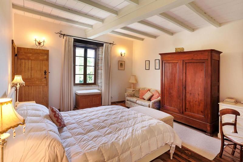 Maison en pierre - 409 m² - 10 pièces