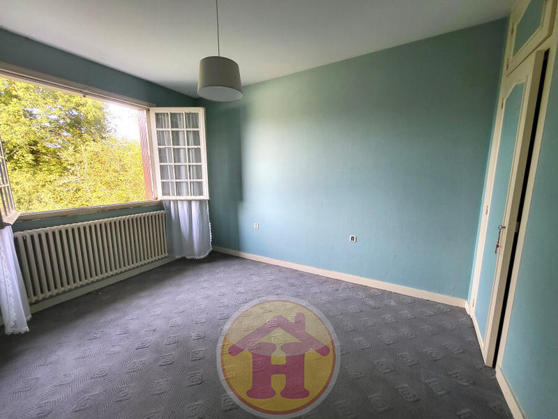 Maison - 121 m² - 6 pièces