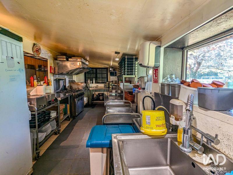 Local commercial - 144 m²