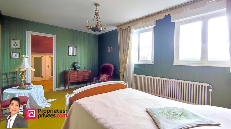 Maison - 218 m² - 8 pièces