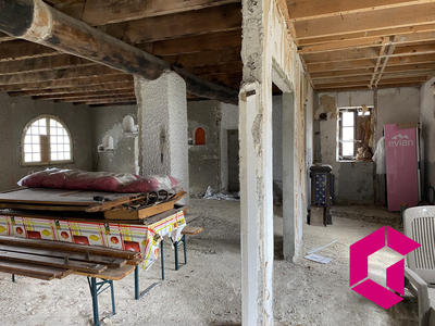 Maison - 340 m² - 10 pièces