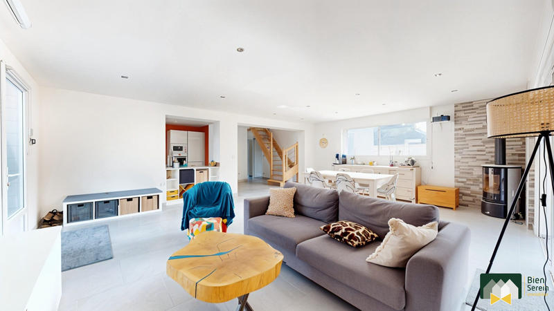 Maison - 143 m² - 7 pièces