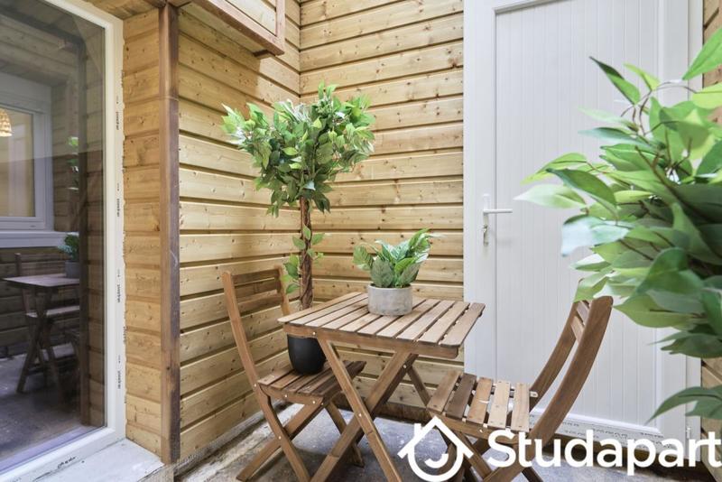 Chambre - 9 m² - 1 pièce