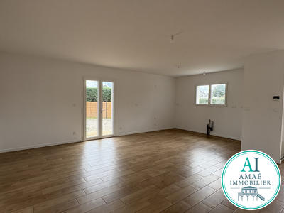 Maison - 99 m² - 4 pièces