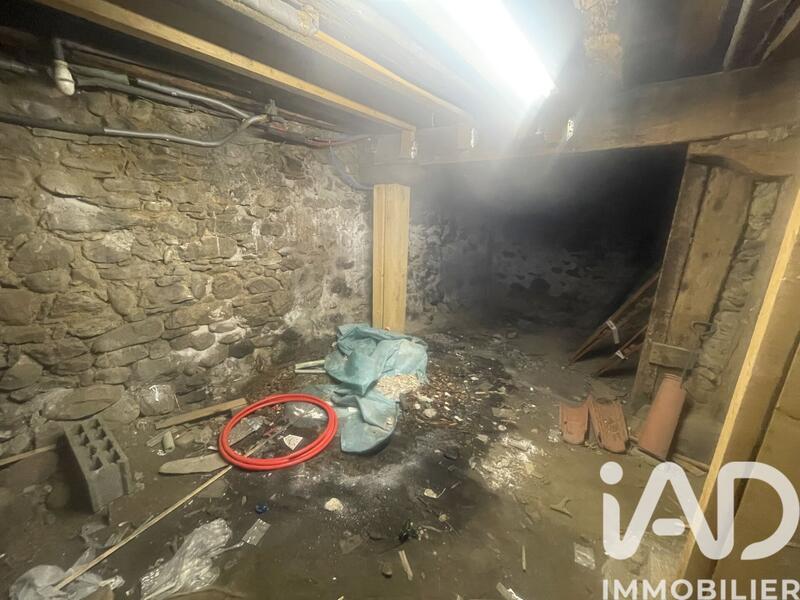 Maison - 259 m² - 4 pièces