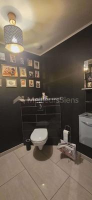 Maison - 121 m² - 5 pièces