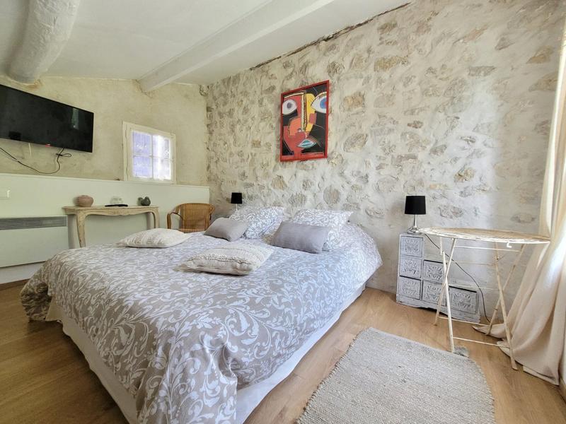 Maison - 222 m² - 8 pièces