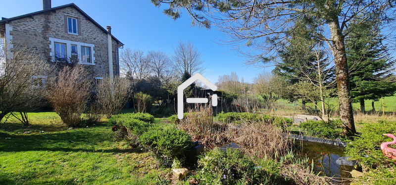 Maison - 400 m² - 16 pièces