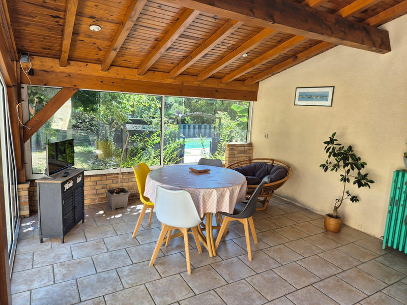 Maison - 209 m² - 7 pièces