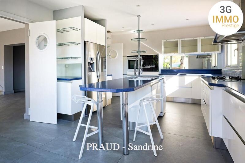 Maison de ville - 244 m² - 6 pièces