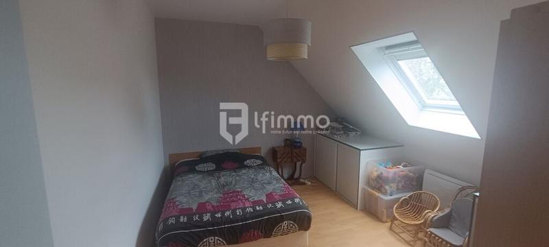 Maison - 121 m² - 8 pièces