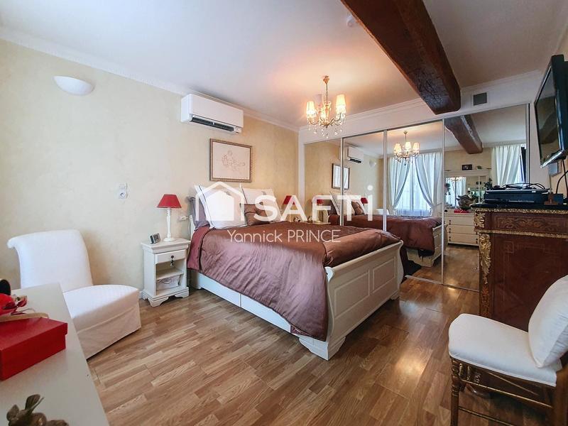 Maison - 151 m² - 6 pièces