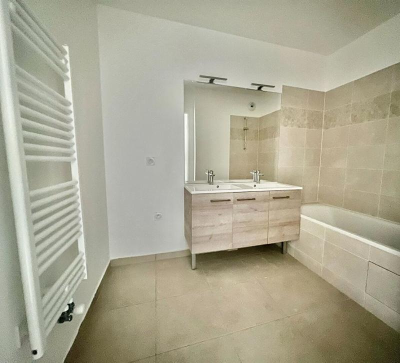 Appartement - 83 m² - 4 pièces