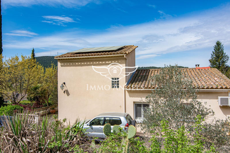 Maison traditionnelle - 135 m² - 7 pièces