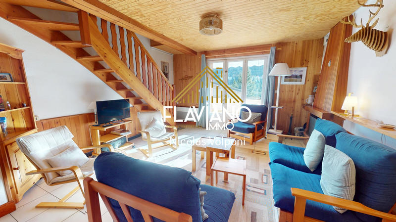 Appartement - 100 m² - 5 pièces