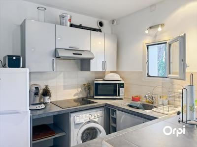 Villa - 280 m² - 6 pièces