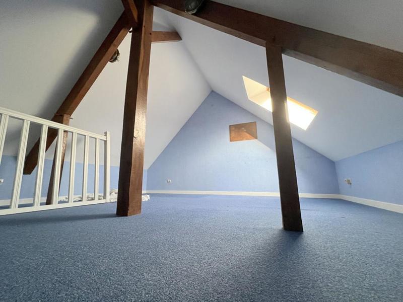 Maison - 162 m² - 10 pièces