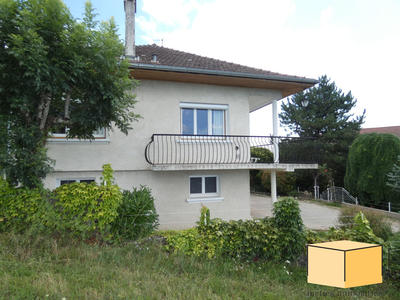 Villa - 90 m² - 4 pièces