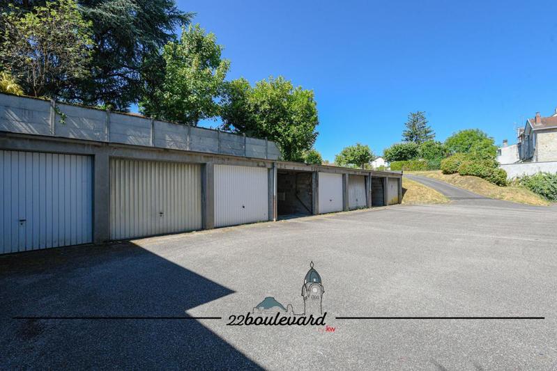 Appartement ancien - 80 m² - 4 pièces