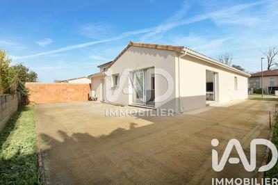 Maison - 99 m² - 4 pièces