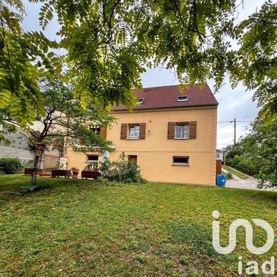 Maison - 150 m² - 7 pièces