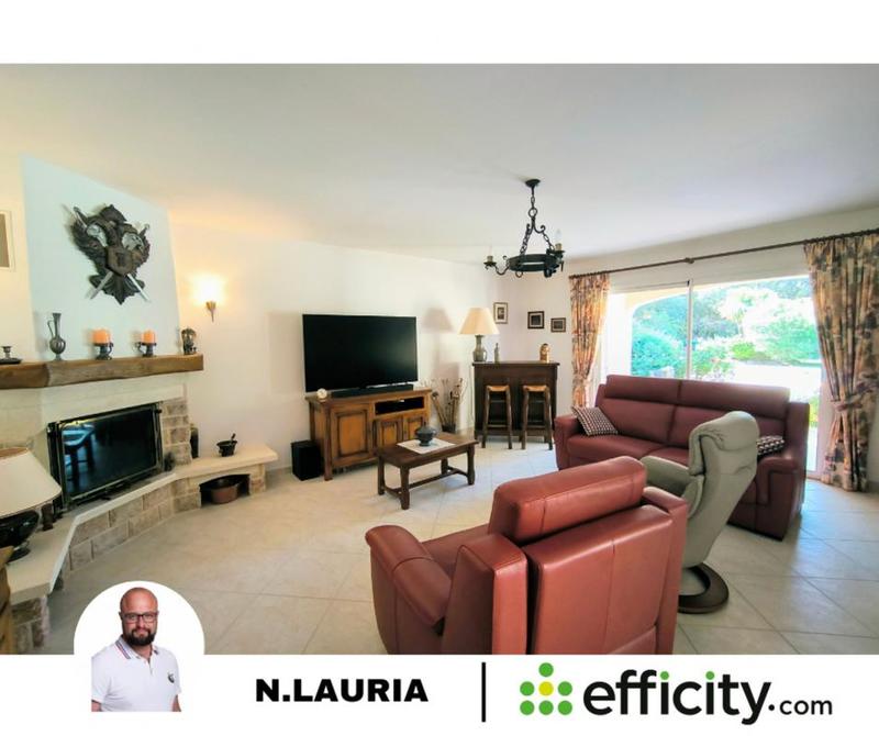 Maison - 240 m² - 6 pièces