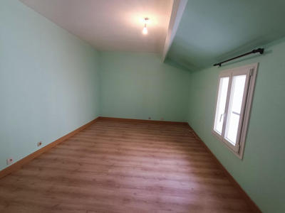 Maison - 82 m² - 5 pièces