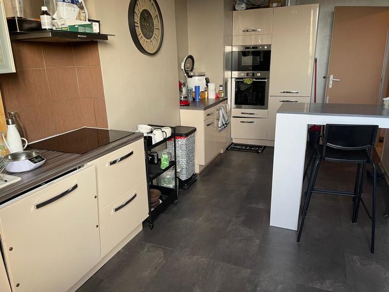 Appartement - 94 m² - 4 pièces