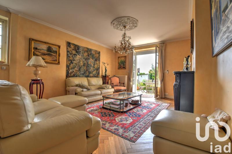 Maison de ville - 277 m² - 10 pièces