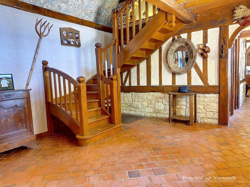 Maison ancienne - 347 m² - 12 pièces