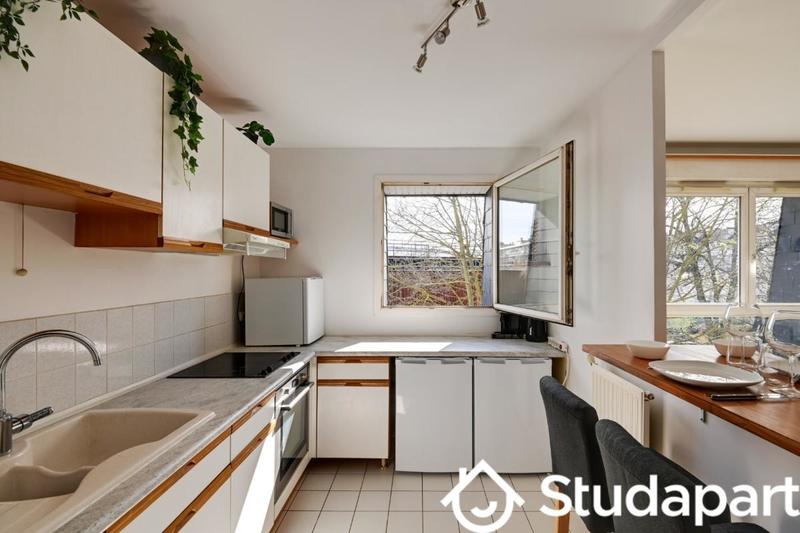 Chambre - 11 m² - 1 pièce