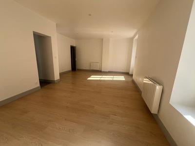 Appartement - 81 m² - 3 pièces