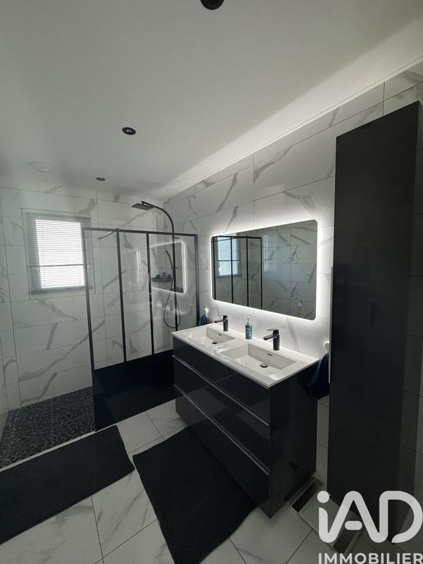 Maison - 169 m² - 7 pièces