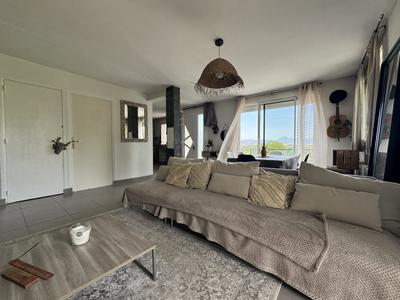 Maison traditionnelle - 80 m² - 4 pièces