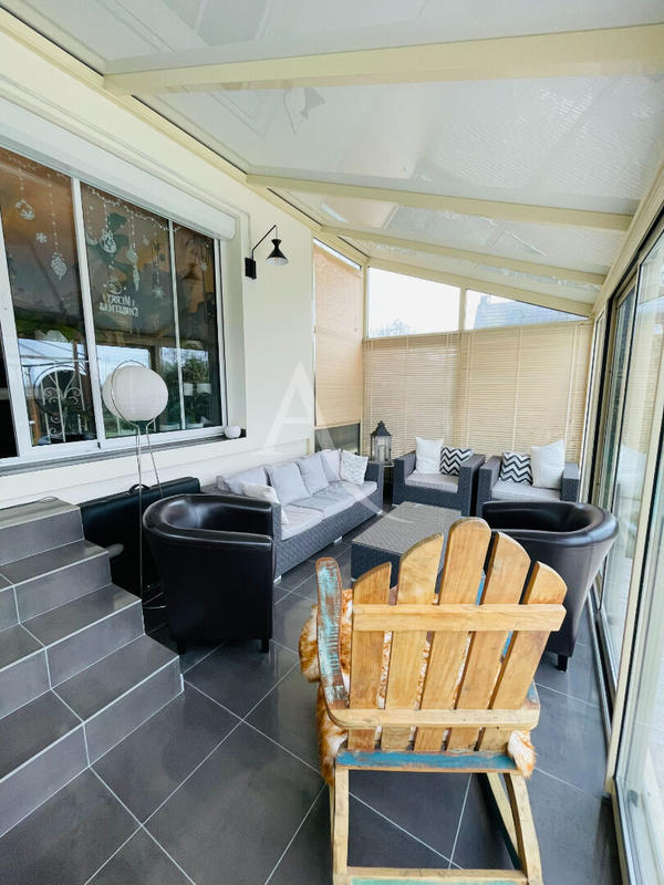 Maison - 161 m² - 7 pièces