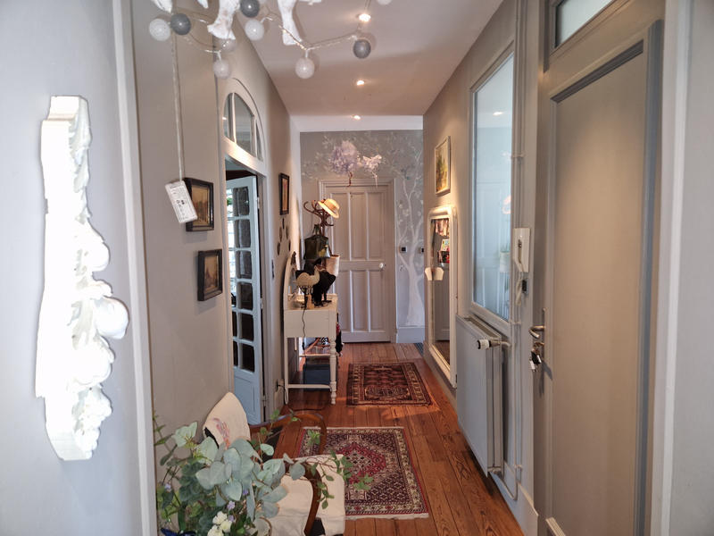 Appartement - 122 m² - 5 pièces