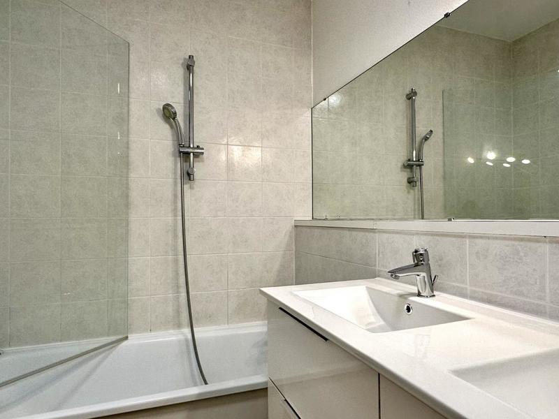 Chambre - 90 m² - 1 pièce